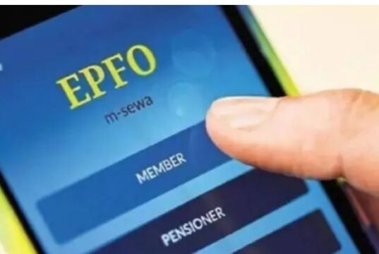 EPF को कम मत आंकिए! दिख रहा है सिर्फ 8.25% ब्याज, लेकिन मिलता है 12% तक रिटर्न! जानें कैसे