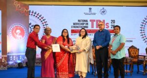 छत्तीसगढ़ आदिमजाति अनुसंधान एवं प्रशिक्षण संस्थान को मिला ‘उत्कृष्ट प्रदर्शन का प्रमाण-पत्र‘