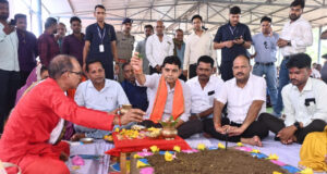 गांवों में खेल और बाल विकास की बुनियादी सुविधाओं का विस्तार सरकार की प्राथमिकता- राजस्व मंत्री श्री टंकराम वर्मा