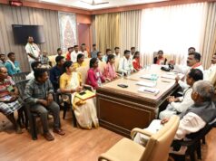 उप मुख्यमंत्री श्री विजय शर्मा ने नक्सल प्रकरणों की वापसी को लेकर बस्तर के युवाओं से की मुलाकात
