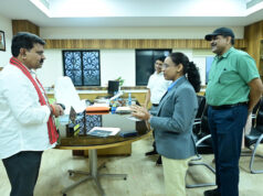 उप मुख्यमंत्री श्री विजय शर्मा ने राष्ट्रपति भवन से आमंत्रण मिलने पर रेणुका गोस्वामी को दी बधाई