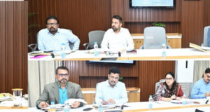 मुख्य सचिव ने नक्सल मुक्त क्षेत्रों में अधोसंरचना विकास और बुनियादी सुविधाओं को प्राथमिकता देने के दिए निर्देश