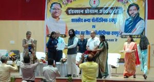 स्टूडेंट इंडक्शन प्रोग्राम में बोले तकनीकी शिक्षा मंत्री पॉलिटेक्निक संस्थानों में शुरू होंगे AI पाठ्यक्रम