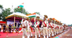 घुड़सवारों के साहस, महिला बैग पाईपर बैंड की लय और श्वान दल के रोमांचक प्रदर्शन से सजा स्वतंत्रता दिवस समारोह