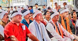 अब धमाकों की नहीं, रेडियो की गूंज