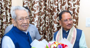 मुख्यमंत्री श्री विष्णु देव साय ने छत्तीसगढ़ के पूर्व राज्यपाल श्री विश्वभूषण हरिचंदन से की सौजन्य भेंट