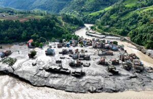 Nepal Flood से मरने वालों का आंकड़ा 1357 पहुंचा